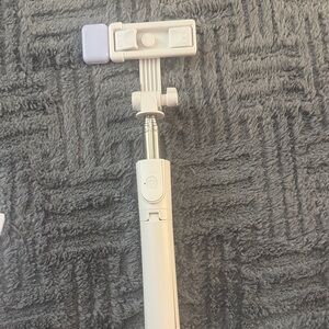 White Selfie Stick with Remote